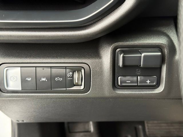 Used 2024 Chevrolet Silverado EV W/T AWD/4WD image 33