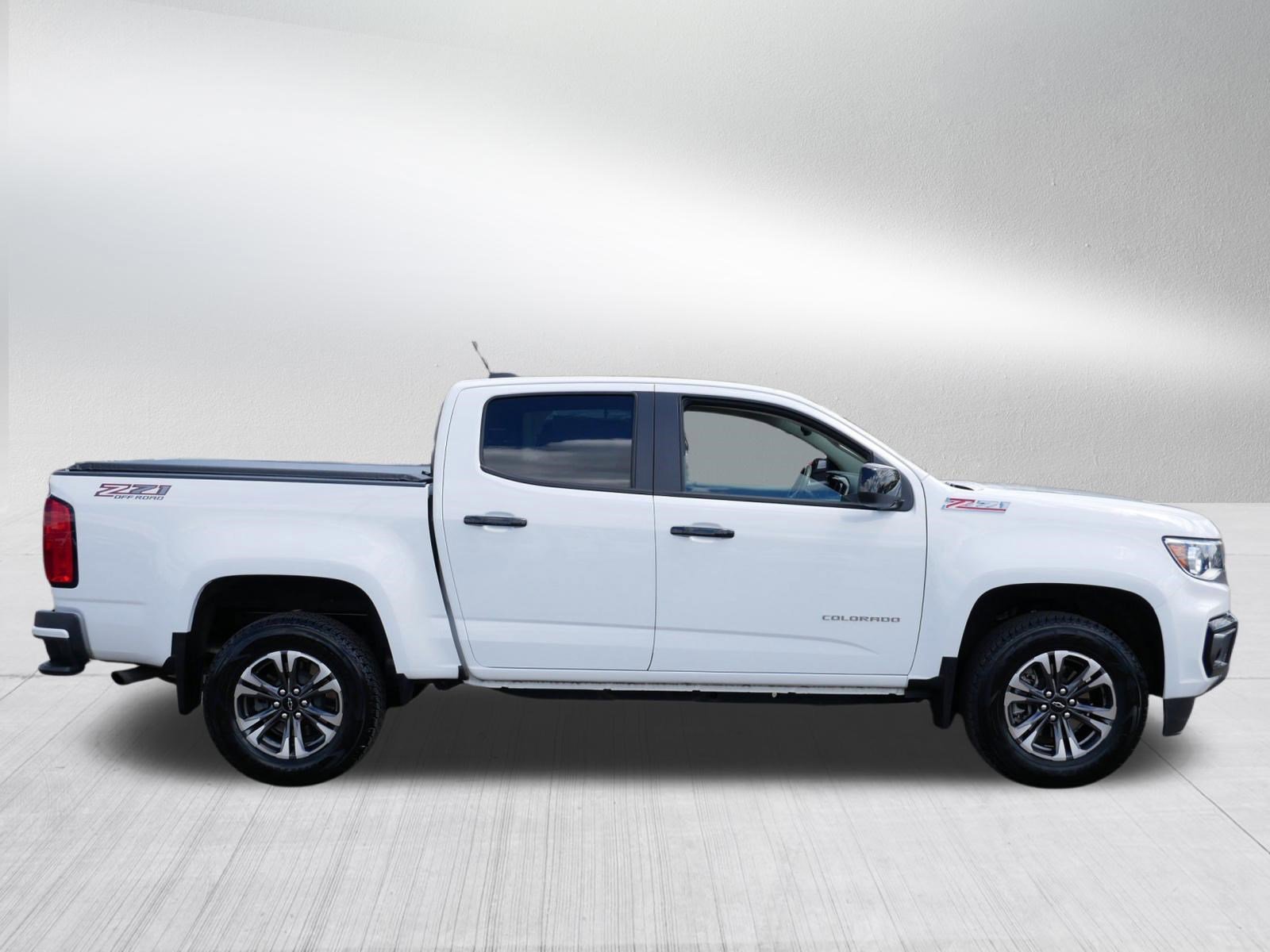 Used 2021 Chevrolet Colorado Z71 w/ Safety Package AWD/4WD image 8