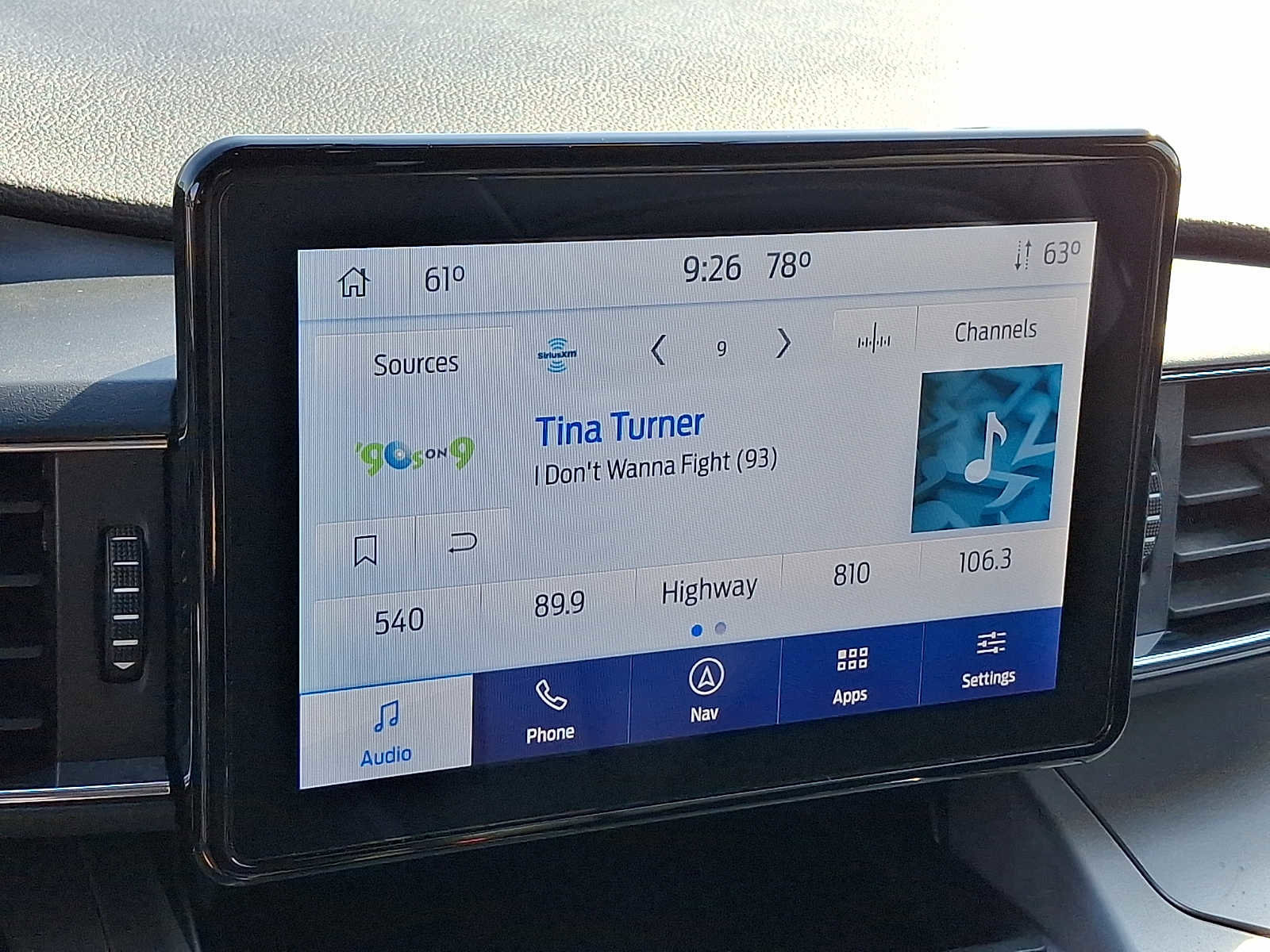 Certified 2022 Ford Explorer XLT w/ Equipment Group 202A AWD/4WD image 17