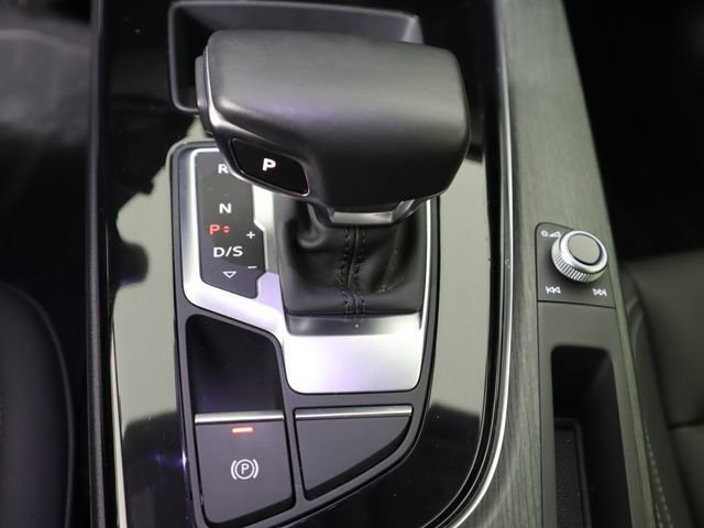 Certified 2021 Audi A4 2.0T Premium w/ Convenience Package AWD/4WD image 18