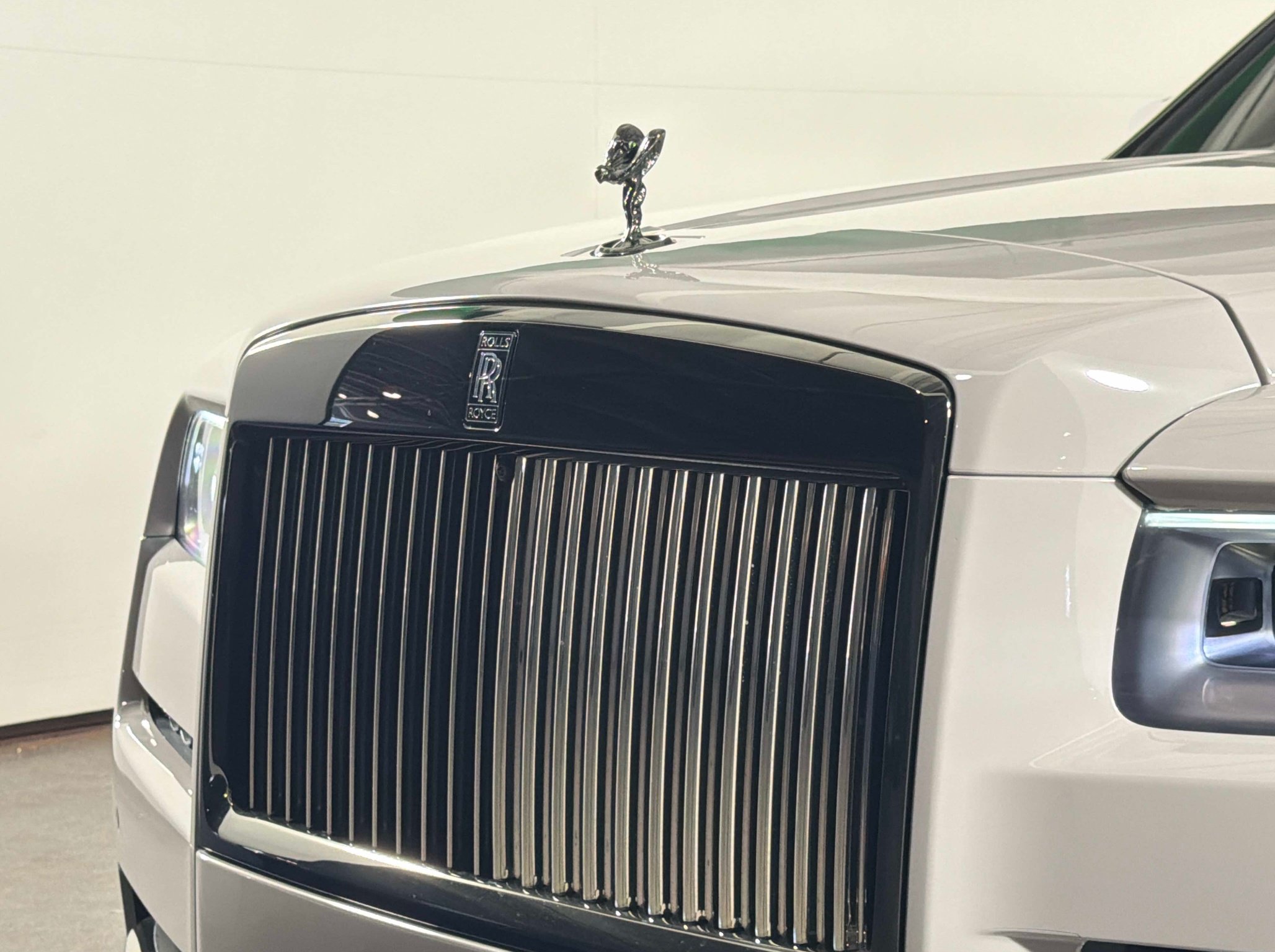 Used 2024 Rolls-Royce Cullinan Black Badge AWD/4WD image 14
