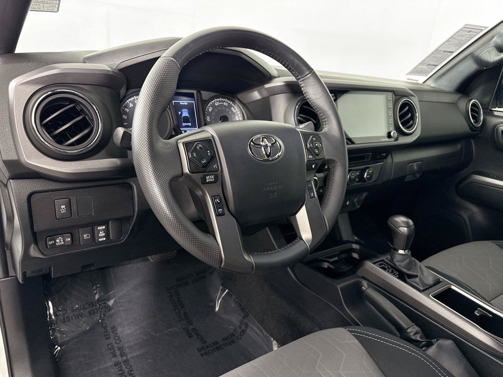 Certified 2023 Toyota Tacoma TRD Off-Road AWD/4WD image 4