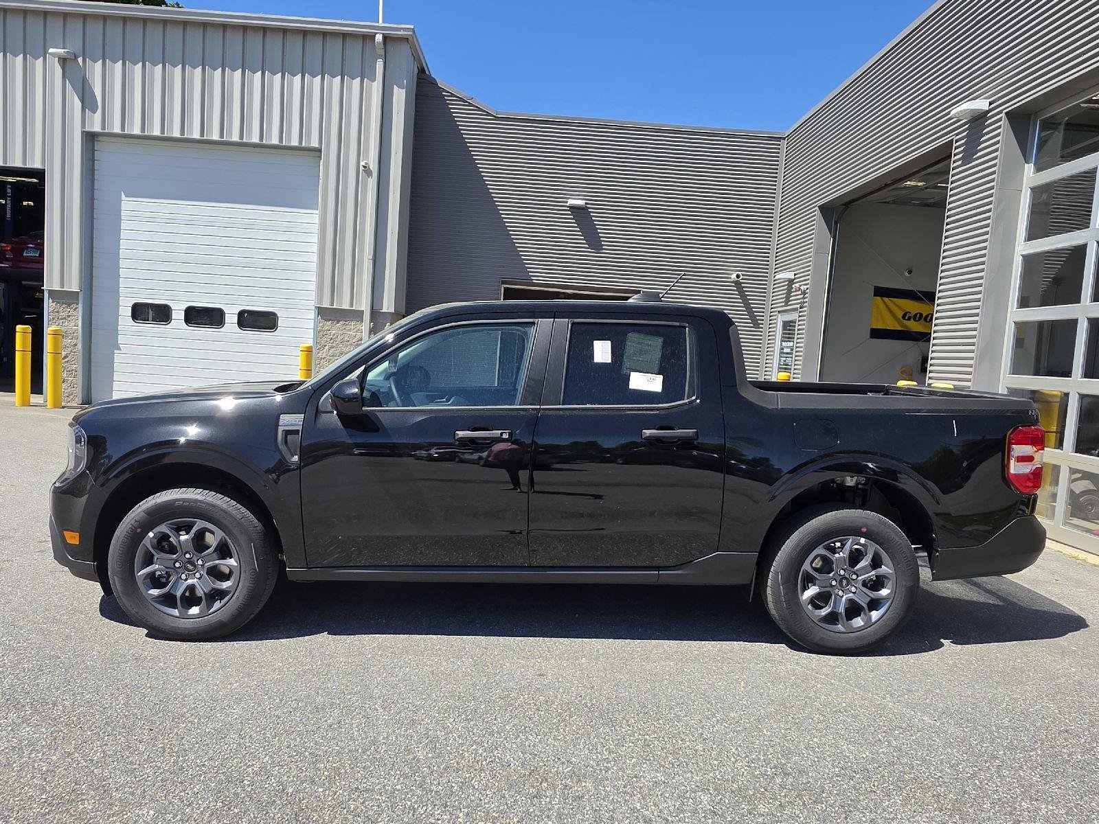 New 2026 Ford Maverick XLT w/ Equipment Group 301A AWD/4WD image 6