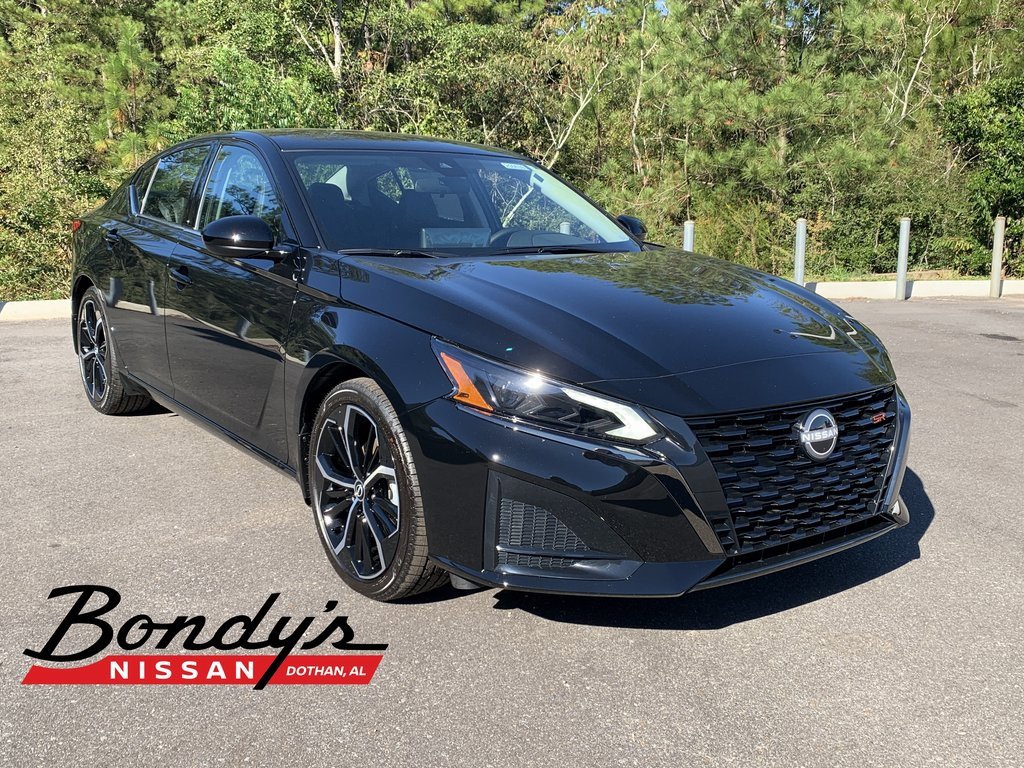 New 2025 Nissan Altima 2.5 SR