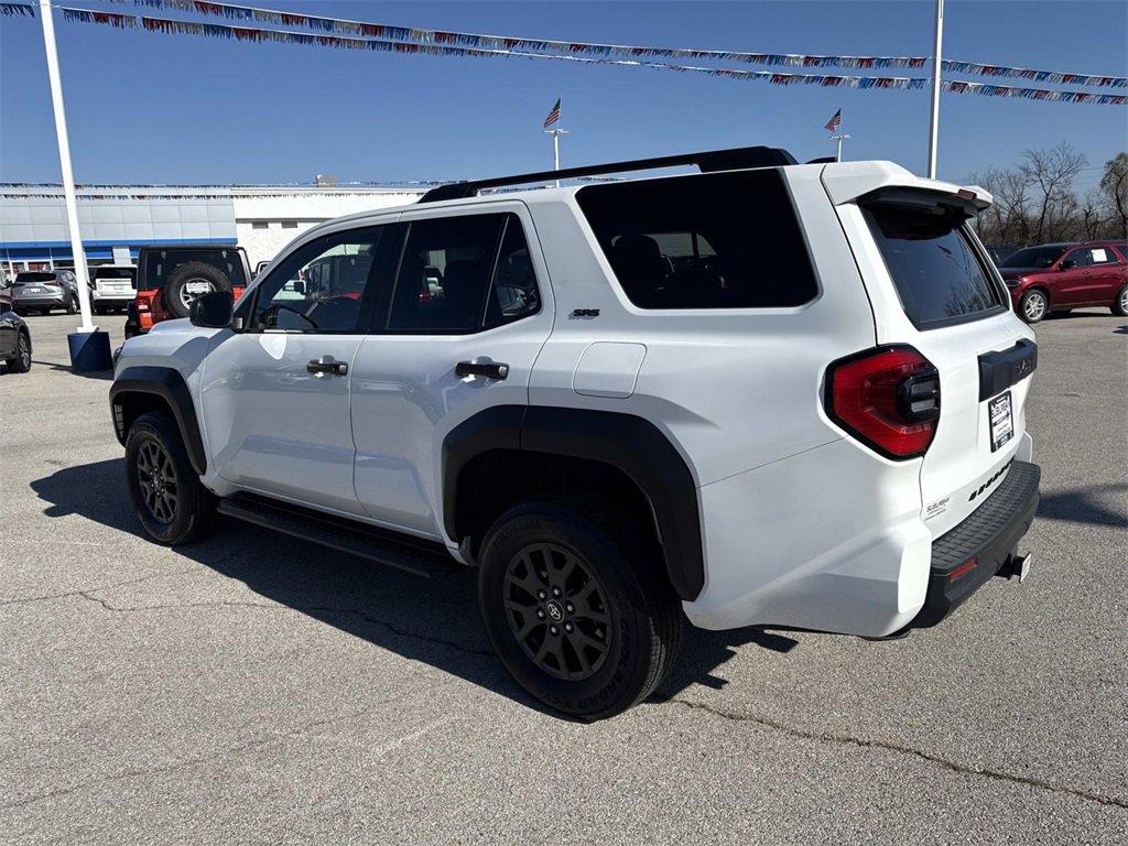 Used 2025 Toyota 4Runner SR5 image 3
