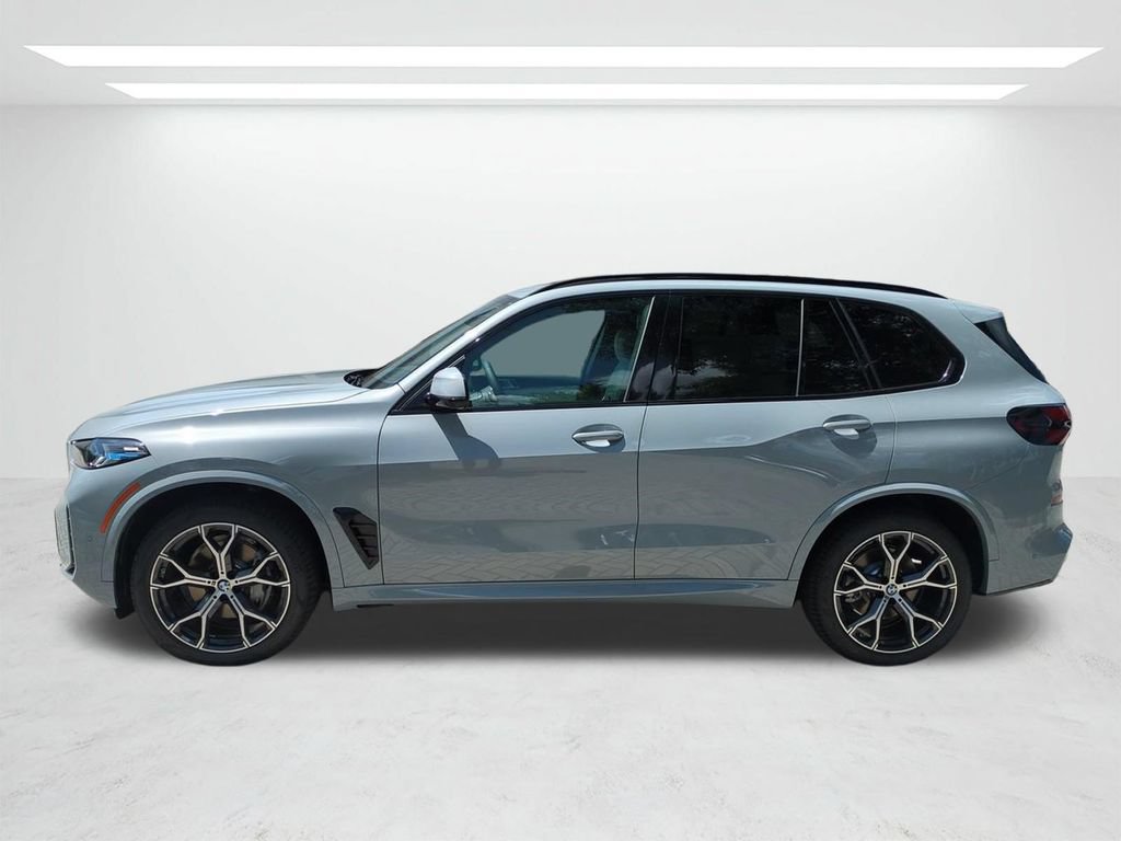 New 2026 BMW X5 xDrive40i w/ M Sport Package AWD/4WD image 7