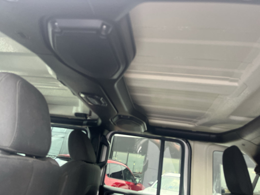 Used 2020 Jeep Wrangler Unlimited Sport S AWD/4WD image 28