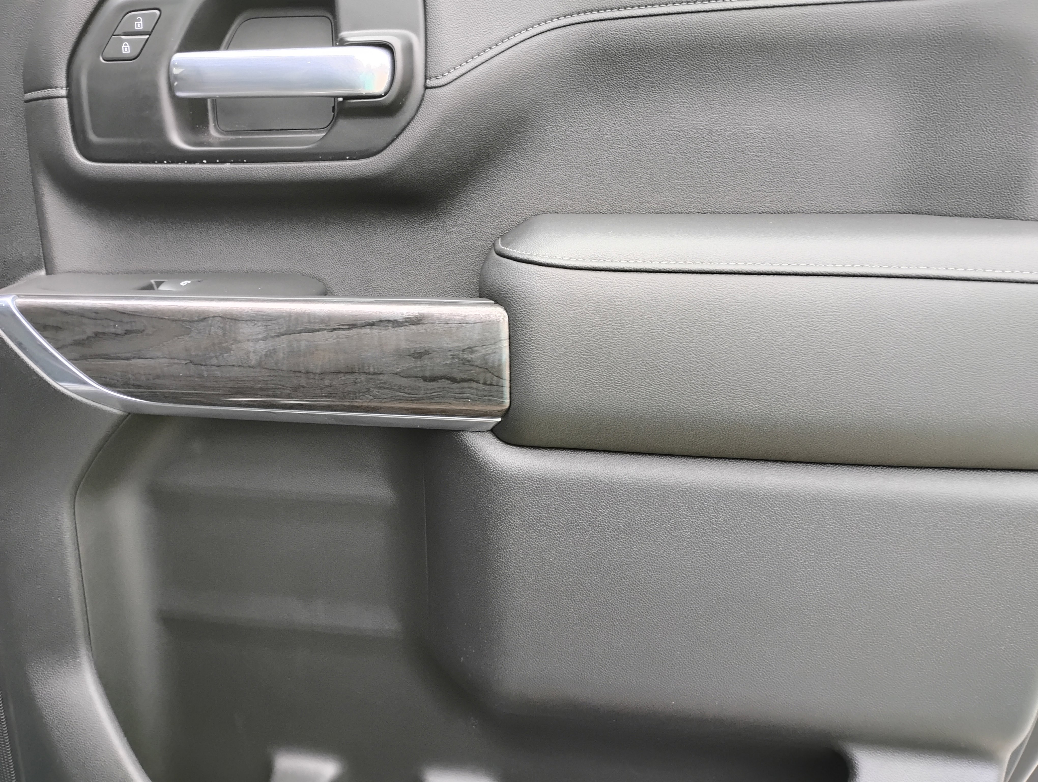 Used 2021 Chevrolet Silverado 3500 LTZ w/ LTZ Plus Package image 20