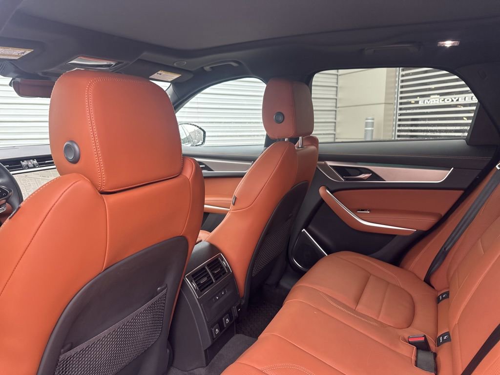 Used 2026 Jaguar F-PACE R-Dynamic S image 18