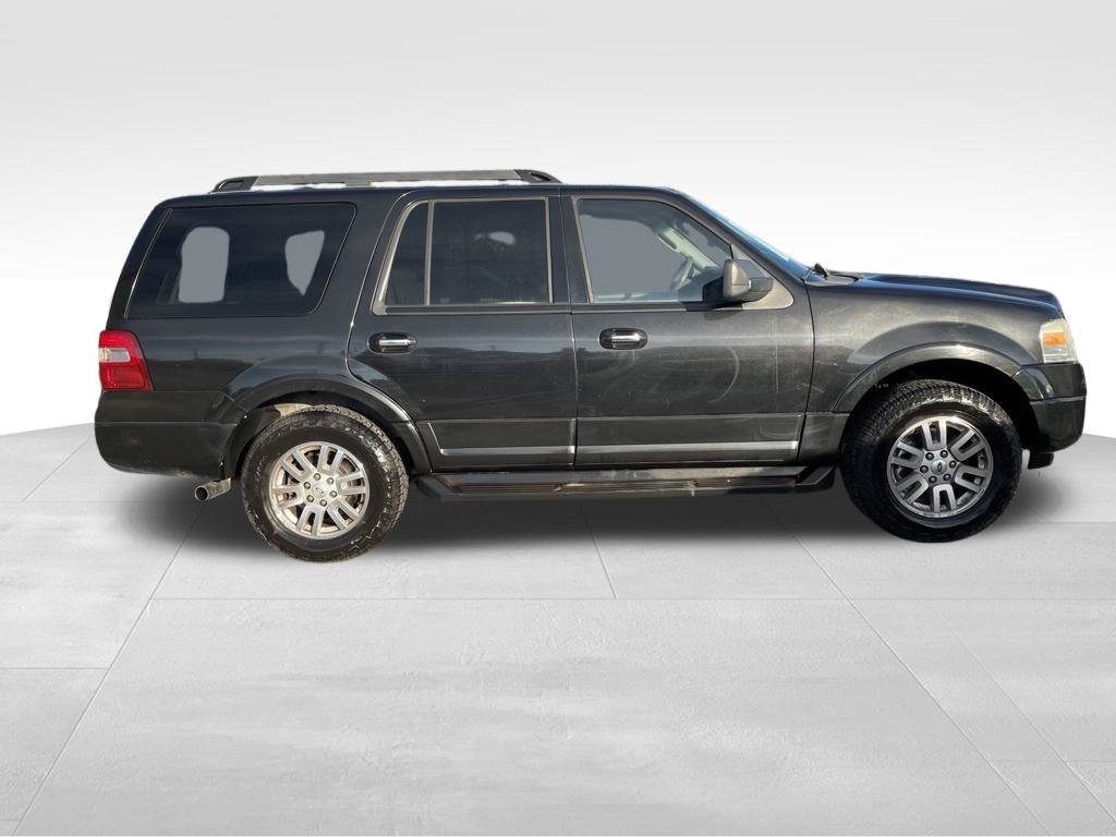 Used 2011 Ford Expedition XLT w/ HD Trailer Tow Pkg RWD image 4