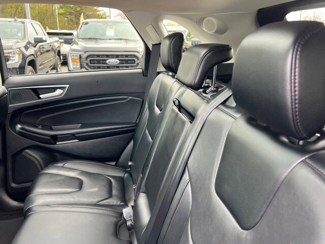 Certified 2022 Ford Edge Titanium AWD/4WD image 28