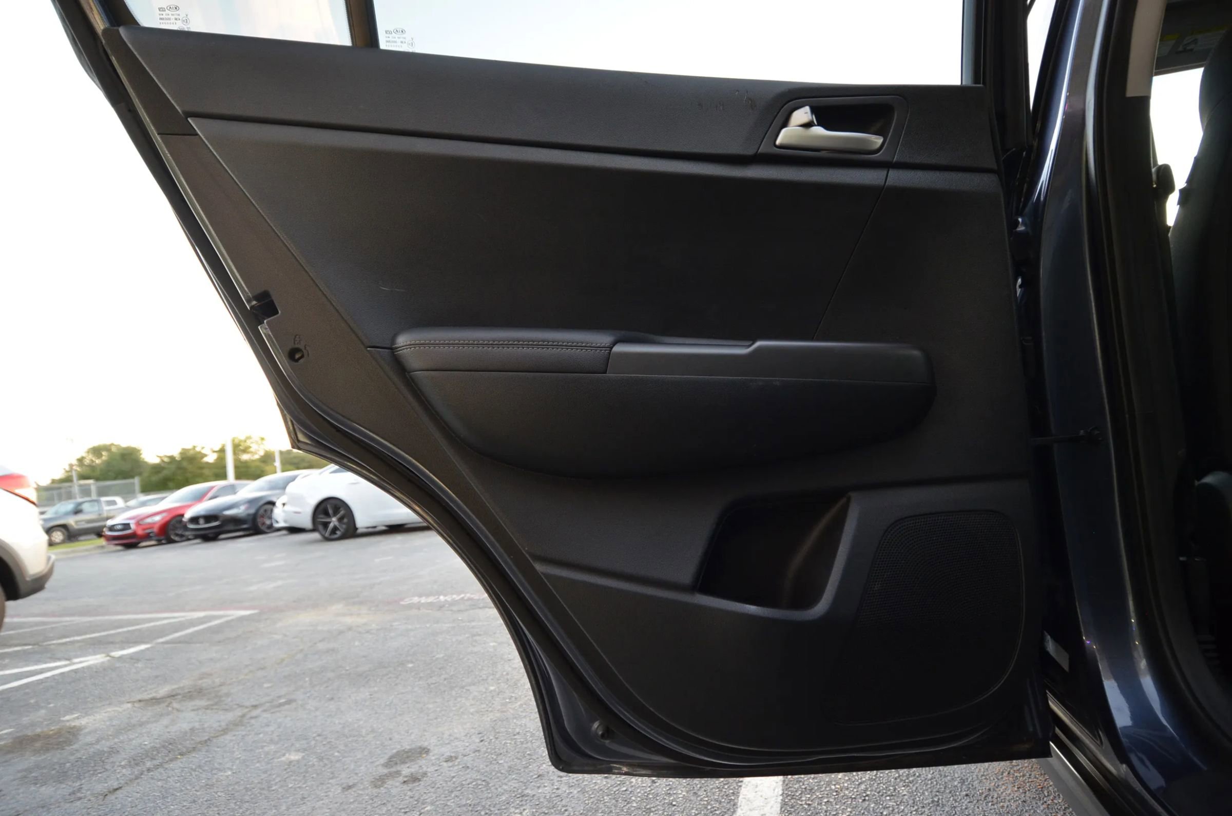 Used 2018 Kia Sportage LX w/ LX Technology Package image 46