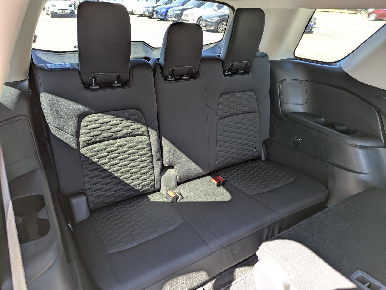 Used 2022 Nissan Pathfinder S AWD/4WD image 41