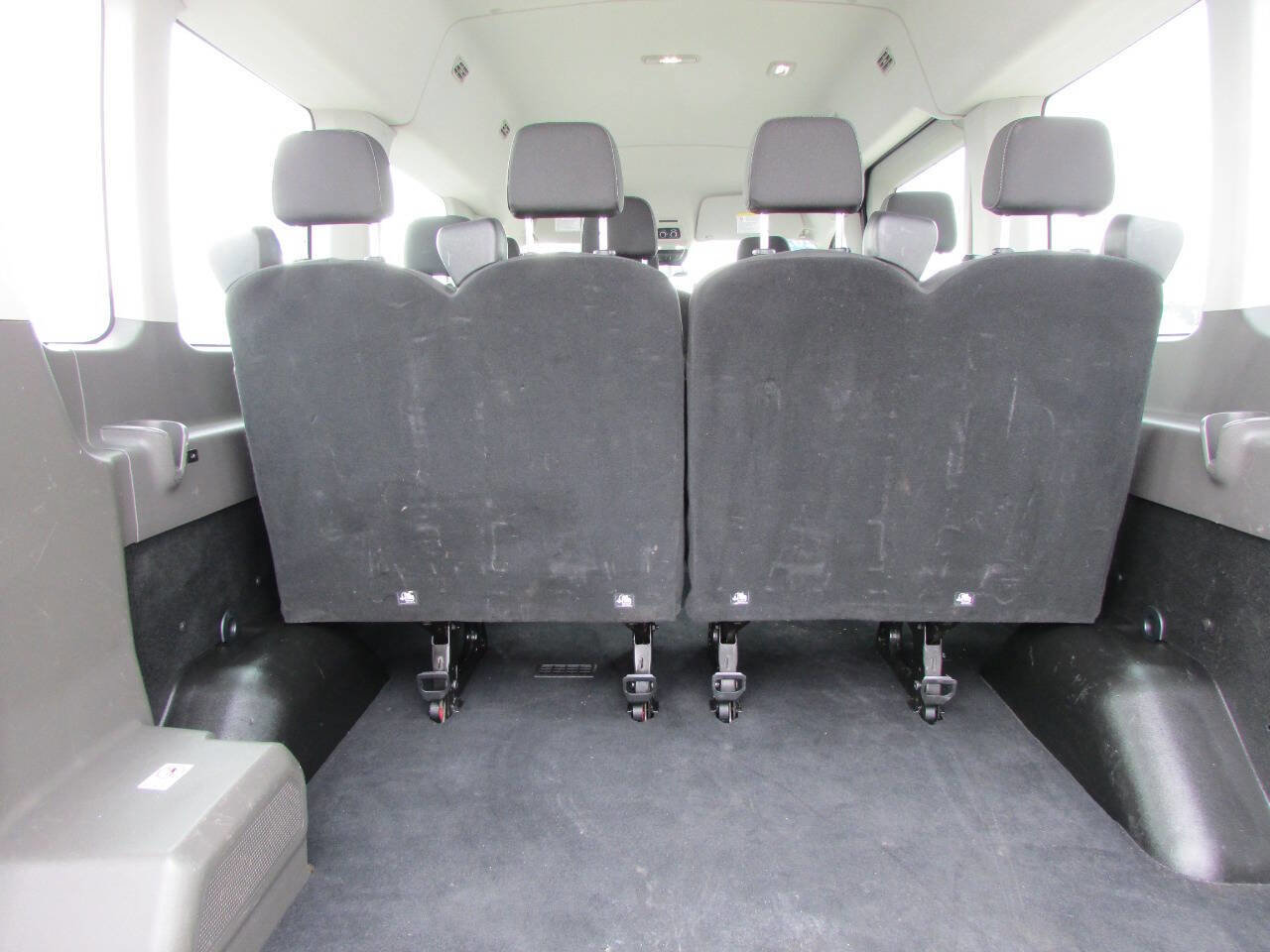 Used 2022 Ford Transit 350 XLT image 26