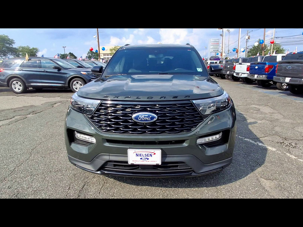 Used 2024 Ford Explorer ST-Line w/ Class IV Trailer Tow Package AWD/4WD image 3