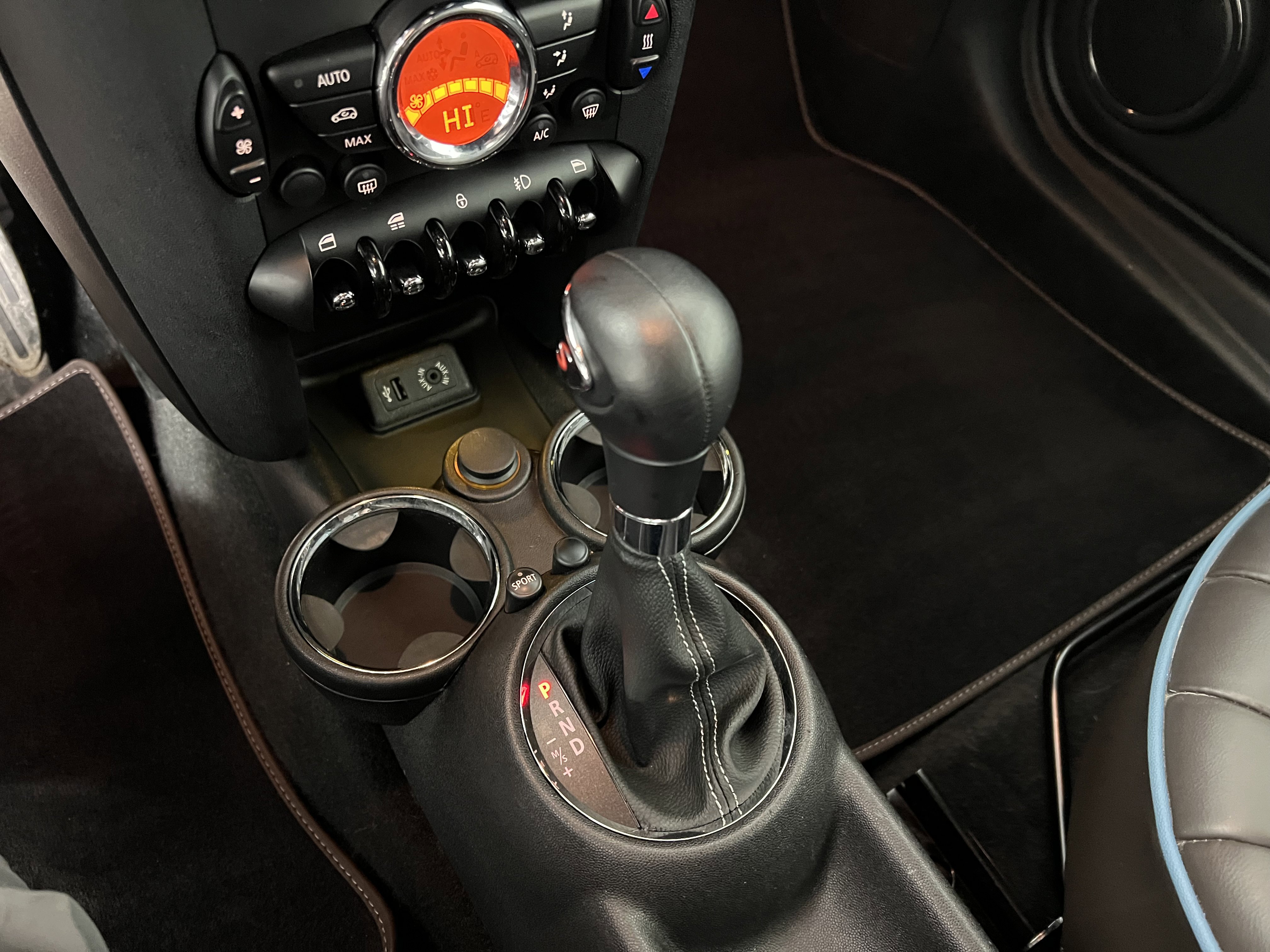 Used 2014 MINI Cooper S image 33