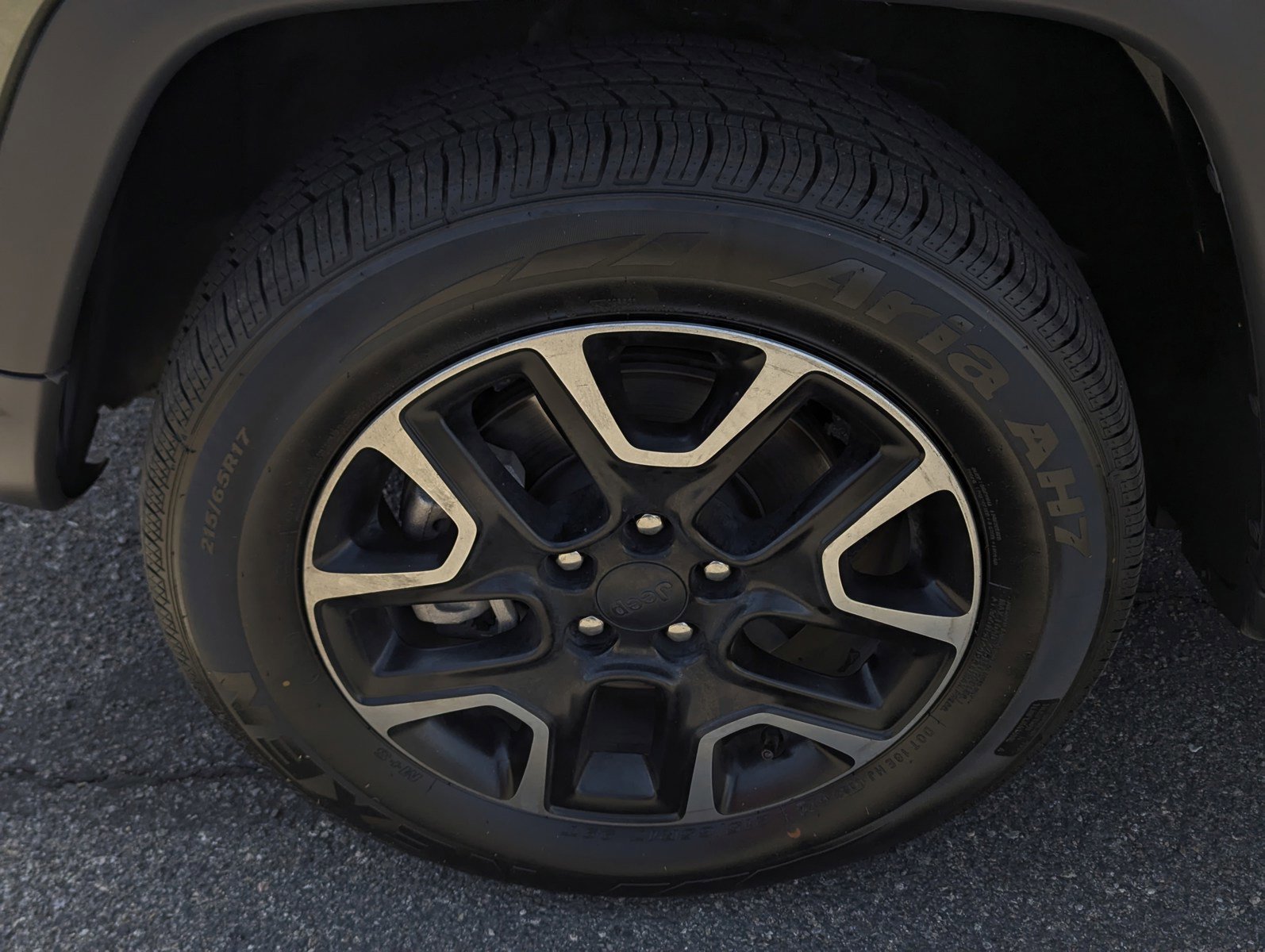 Used 2019 Jeep Compass Trailhawk AWD/4WD image 7