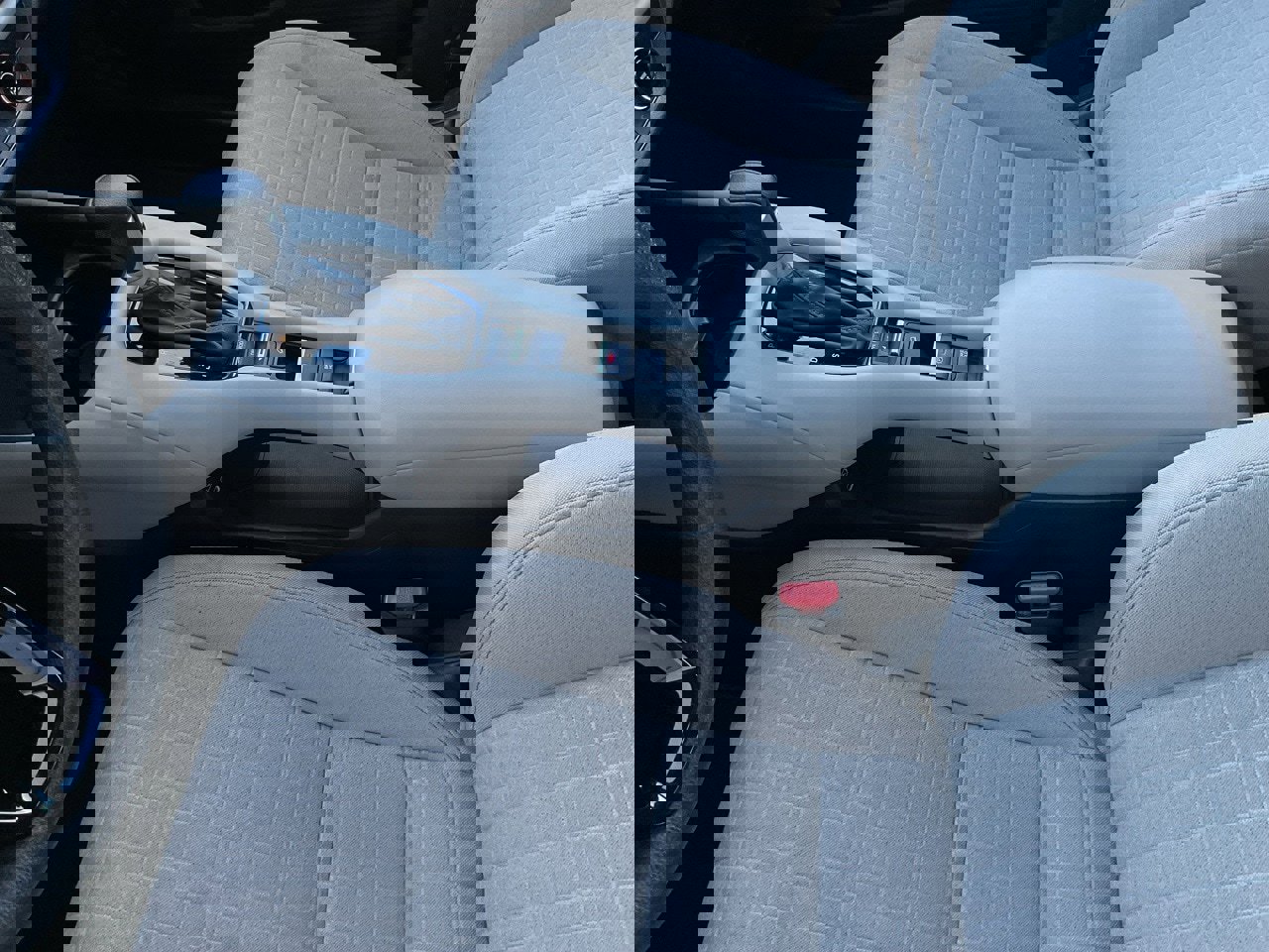 Used 2025 Honda HR-V LX image 35