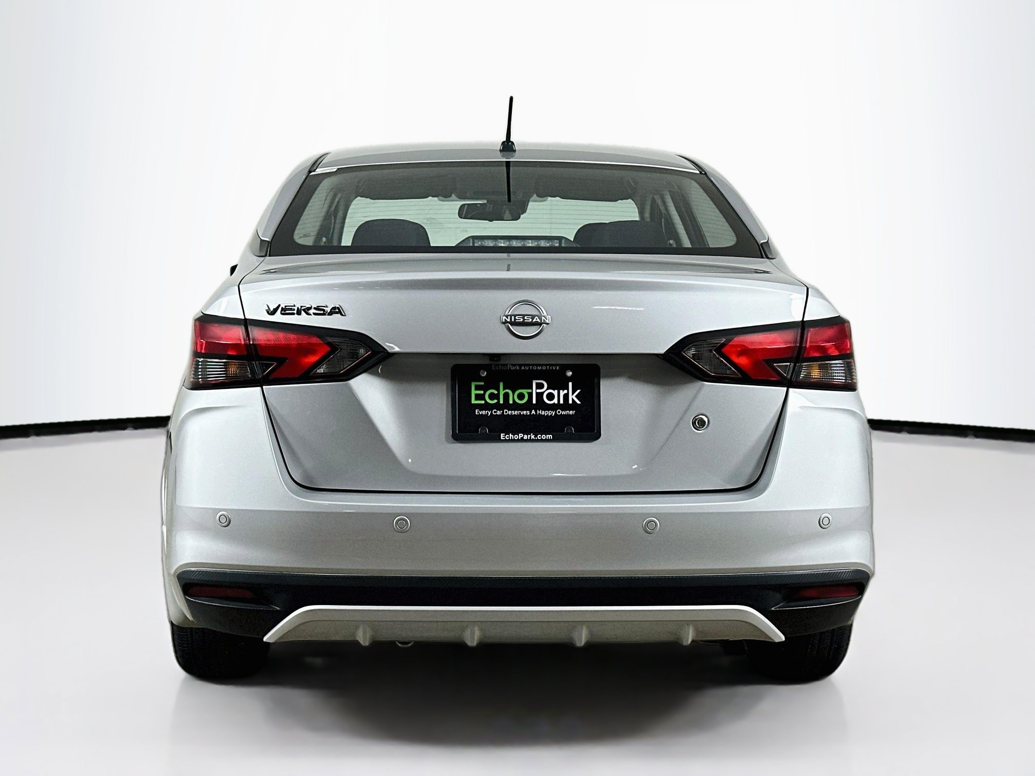 Used 2025 Nissan Versa S w/ S Plus Package FWD image 7