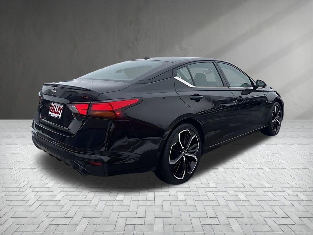 Used 2024 Nissan Altima 2.5 SR image 7