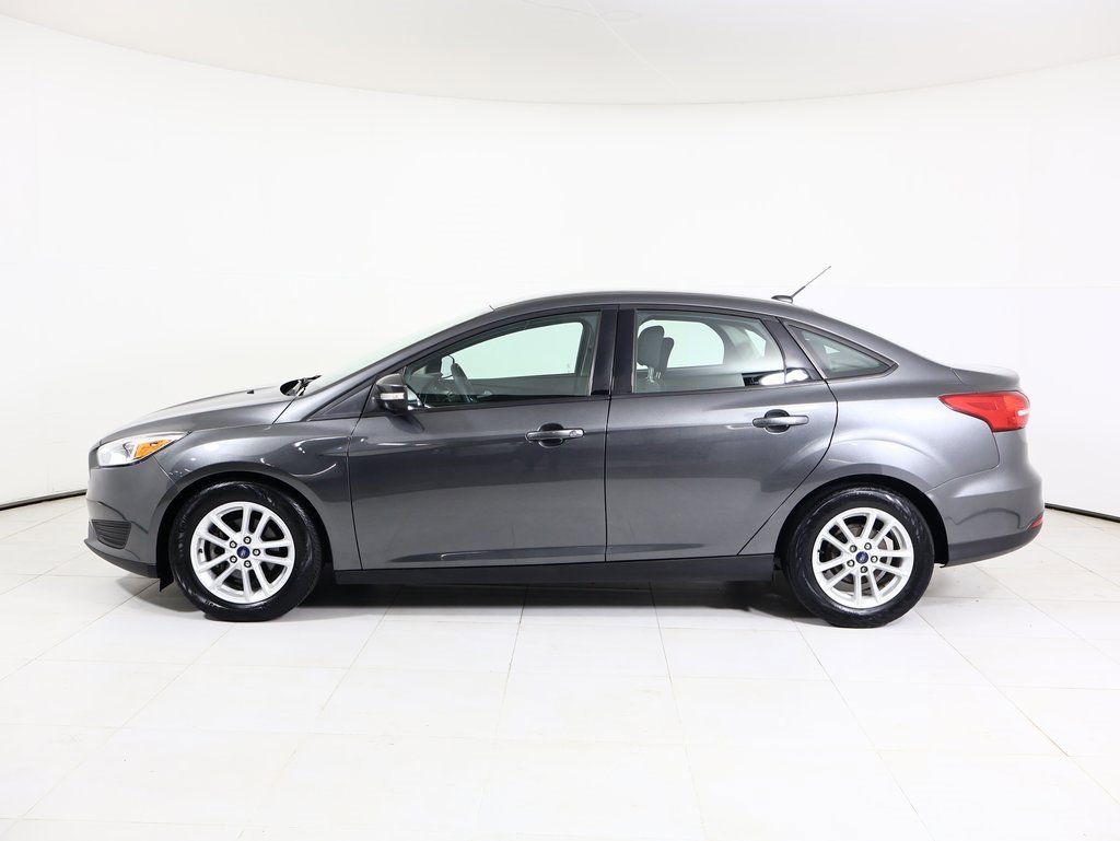 Used 2017 Ford Focus SE image 10