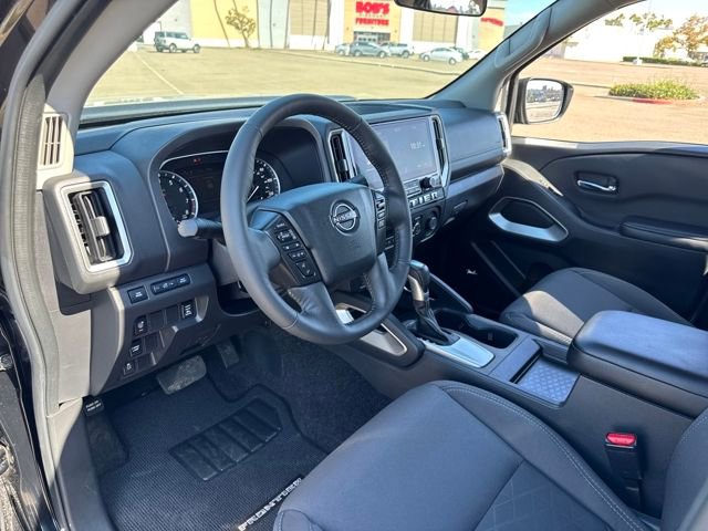 Used 2025 Nissan Frontier SV w/ SV Convenience Package image 8