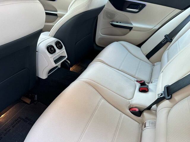 Certified 2025 Mercedes-Benz C 300 4MATIC Sedan image 13
