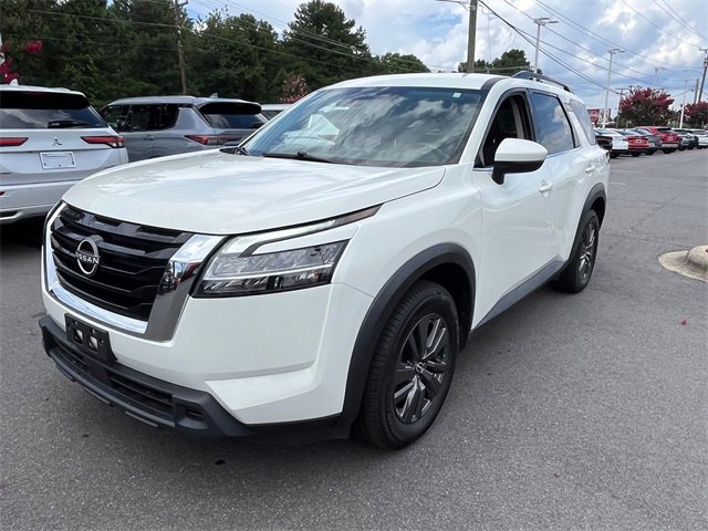 Used 2022 Nissan Pathfinder SV image 8