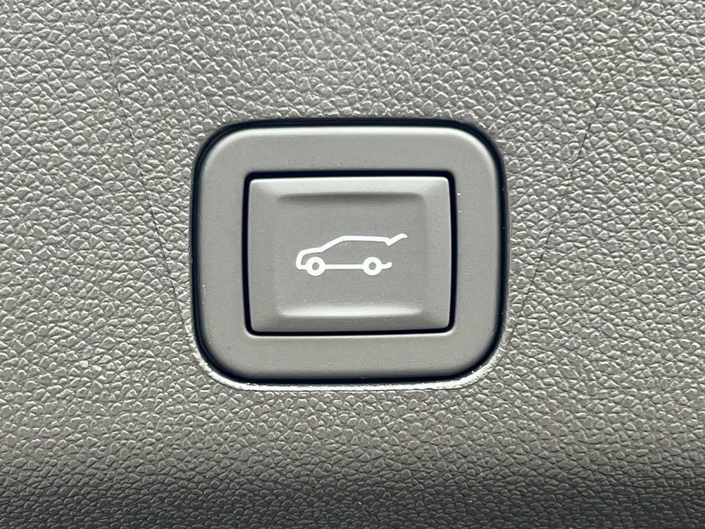 New 2026 GMC Yukon XL AT4 Ultimate AWD/4WD image 40