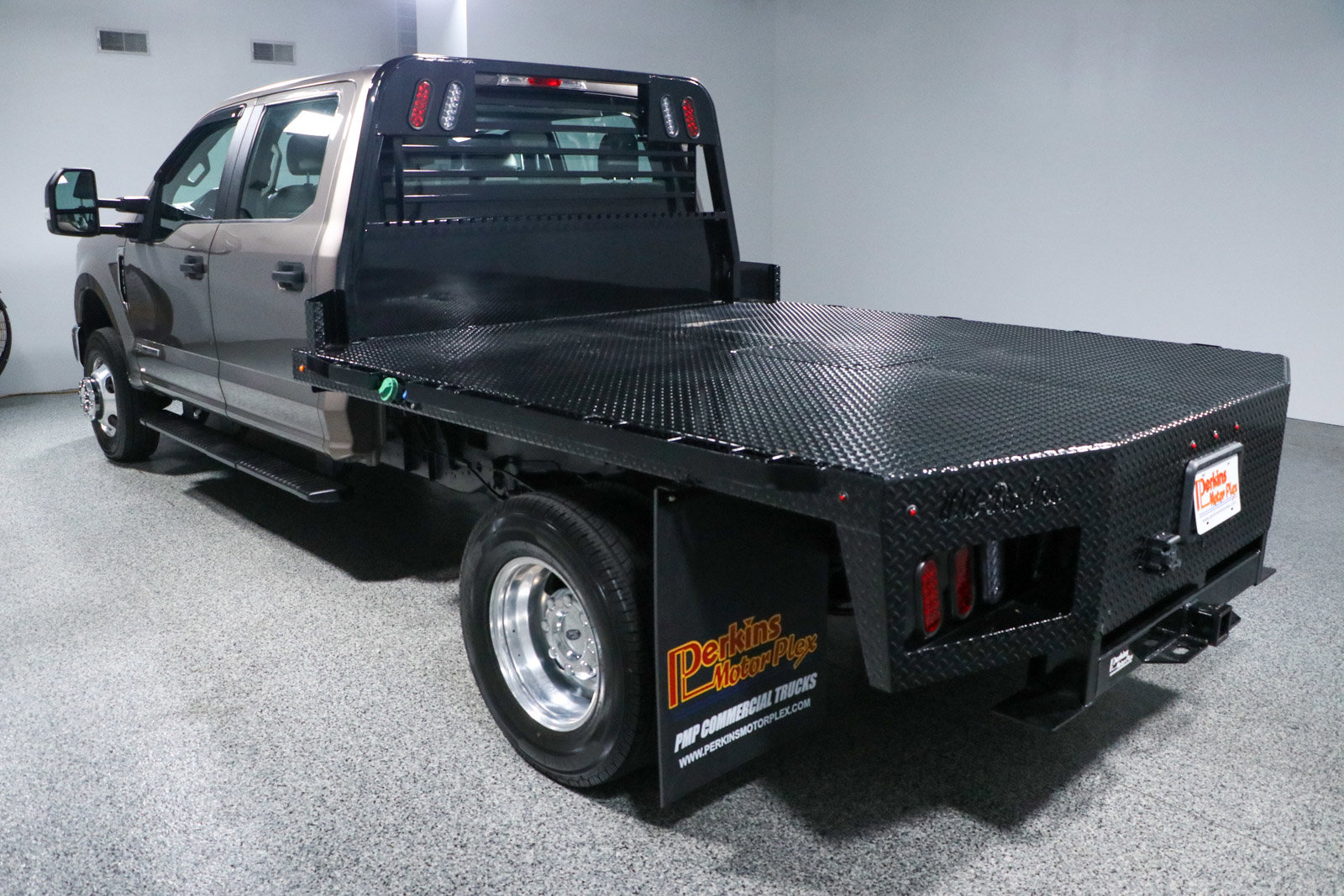 Used 2022 Ford F350 XL w/ STX Appearance Package image 10