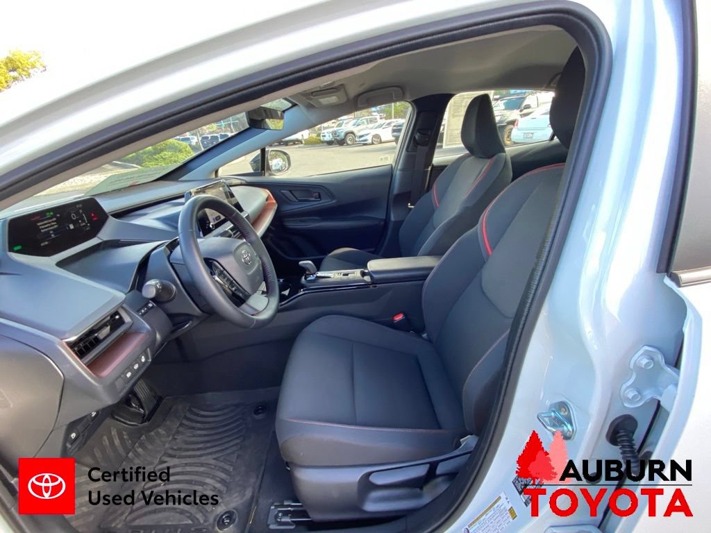Certified 2026 Toyota Prius Plug-In Hybrid FWD image 28
