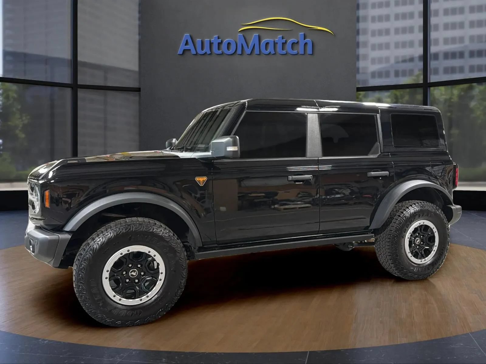 Used 2025 Ford Bronco Badlands AWD/4WD image 6