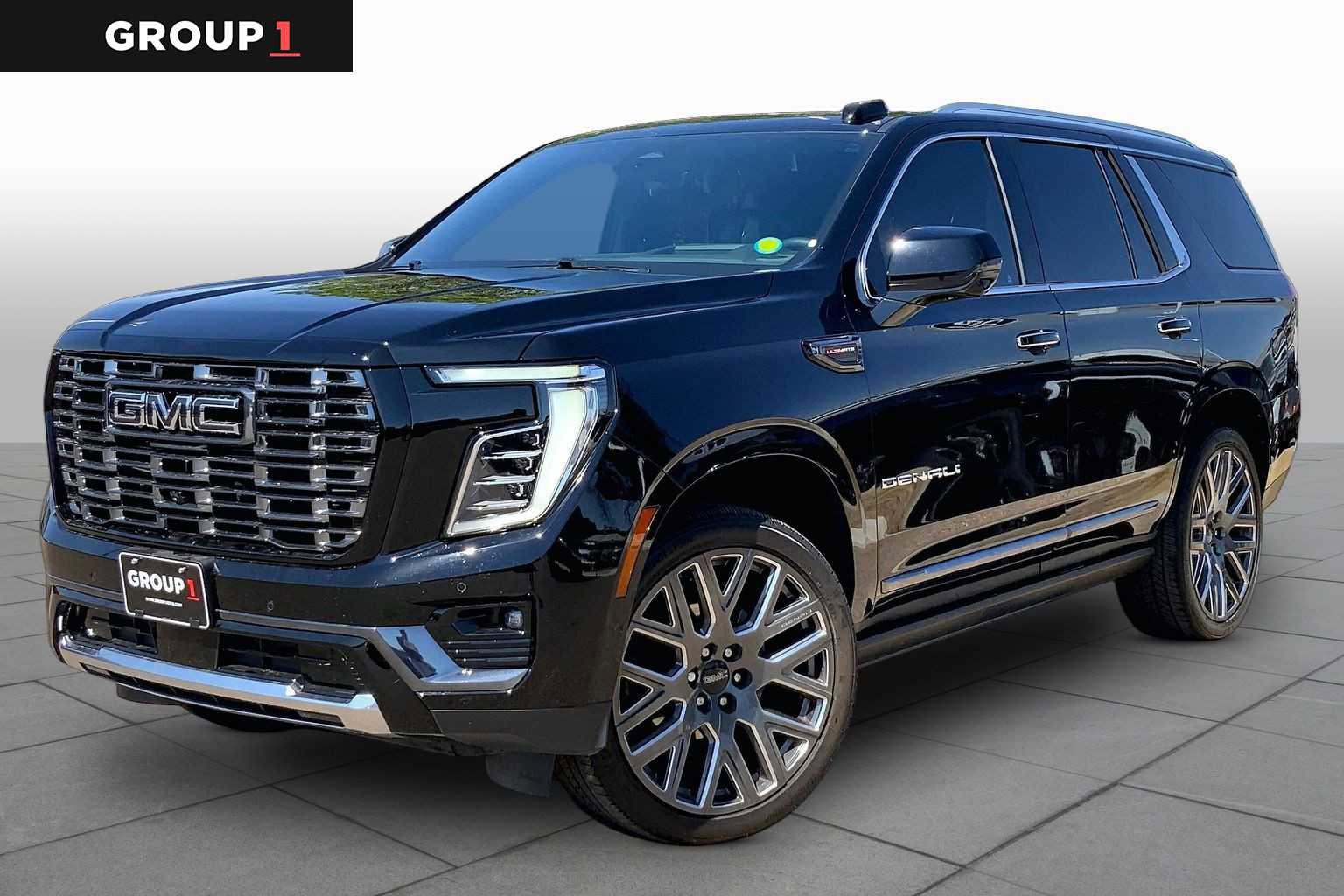 Used 2025 GMC Yukon Denali Ultimate AWD/4WD image 1