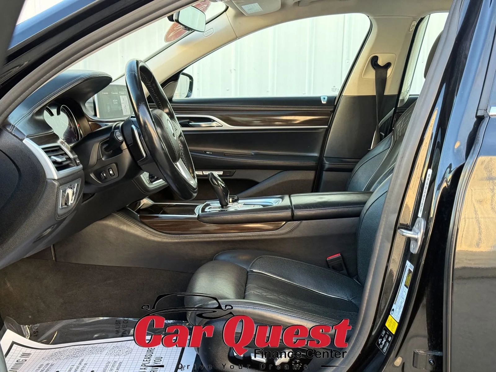 Used 2018 BMW 750i xDrive image 10