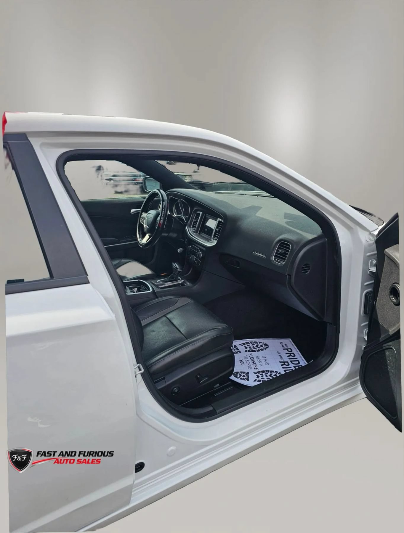 Used 2021 Dodge Charger SXT w/ Leather Interior Group RWD image 8