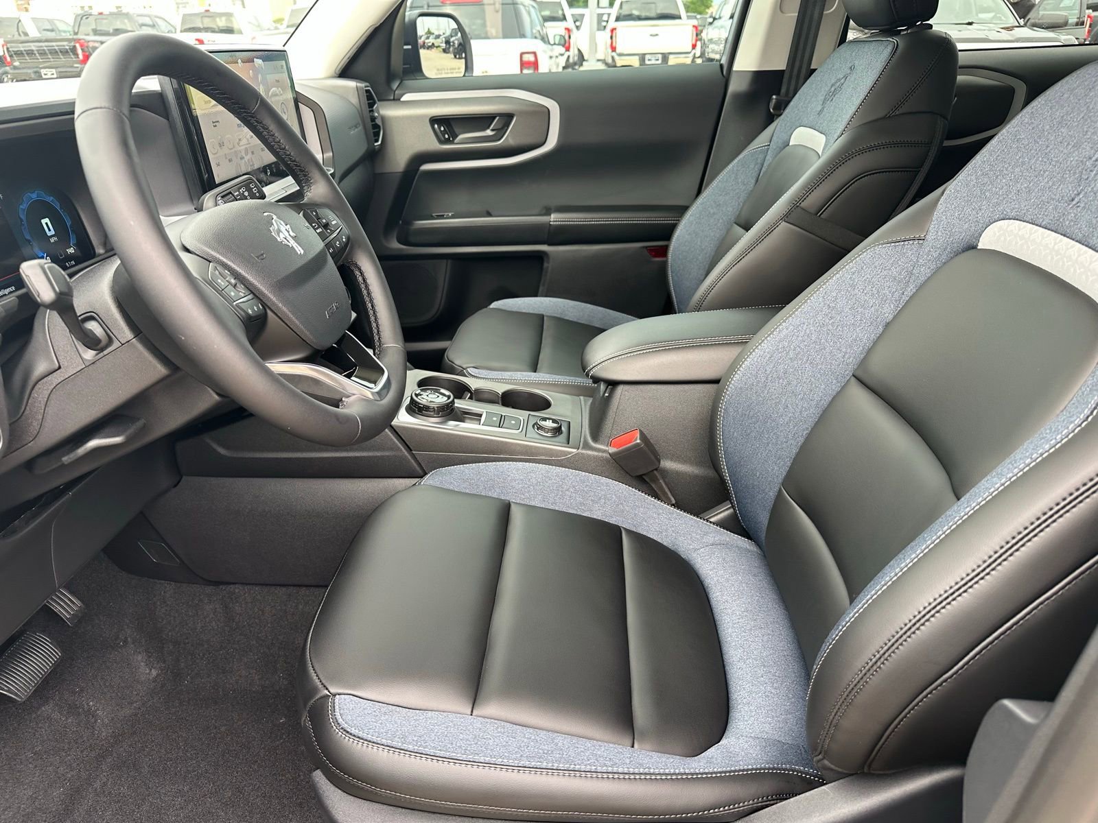 New 2025 Ford Bronco Sport Outer Banks w/ Outer Banks Tech Package+ image 33