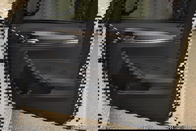 Used 2023 BMW 530e w/ M Sport Package image 41