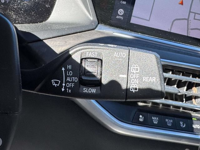 Used 2021 BMW X7 M50i AWD/4WD image 32