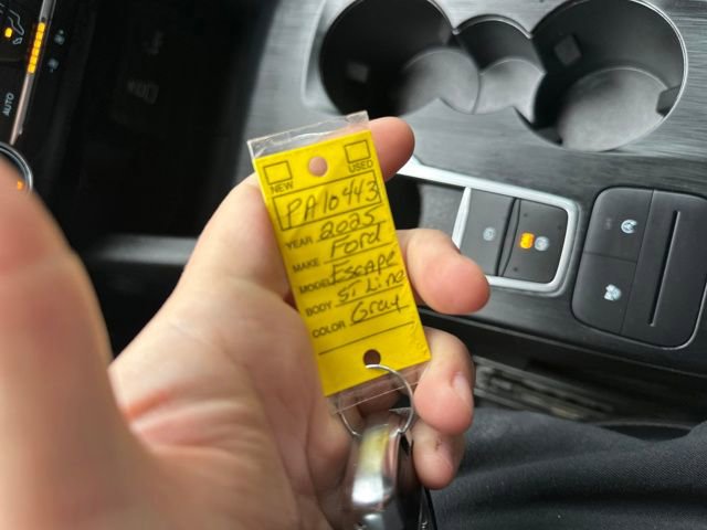 Certified 2025 Ford Escape ST-Line image 31