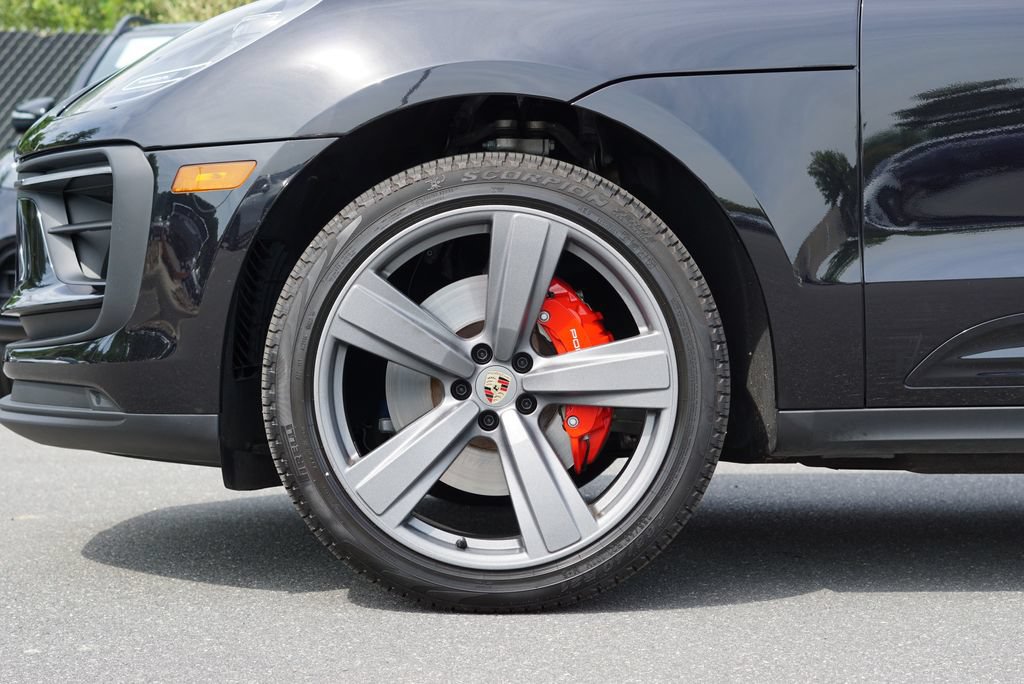 Used 2023 Porsche Macan S AWD/4WD image 13