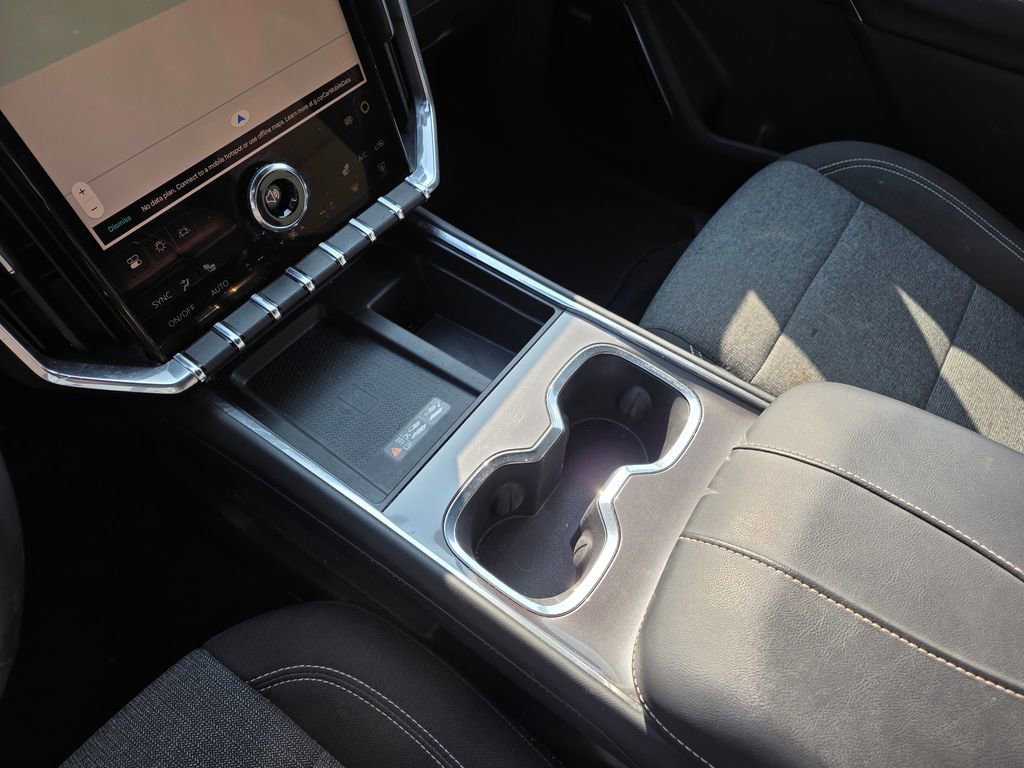 Used 2025 GMC Acadia Elevation image 20