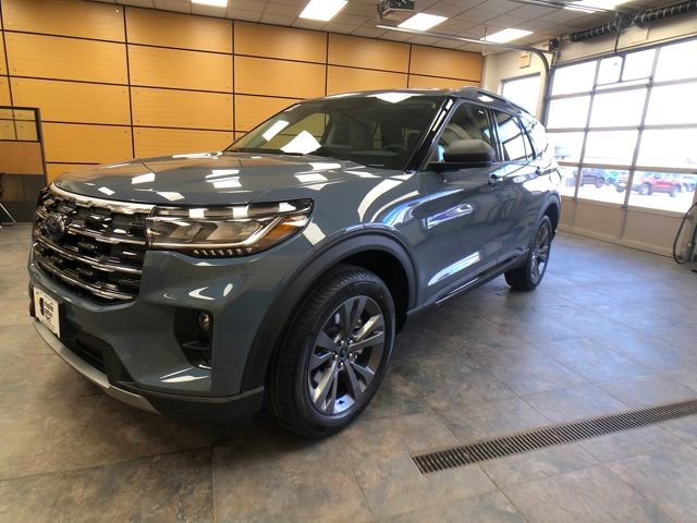 New 2026 Ford Explorer Active image 3