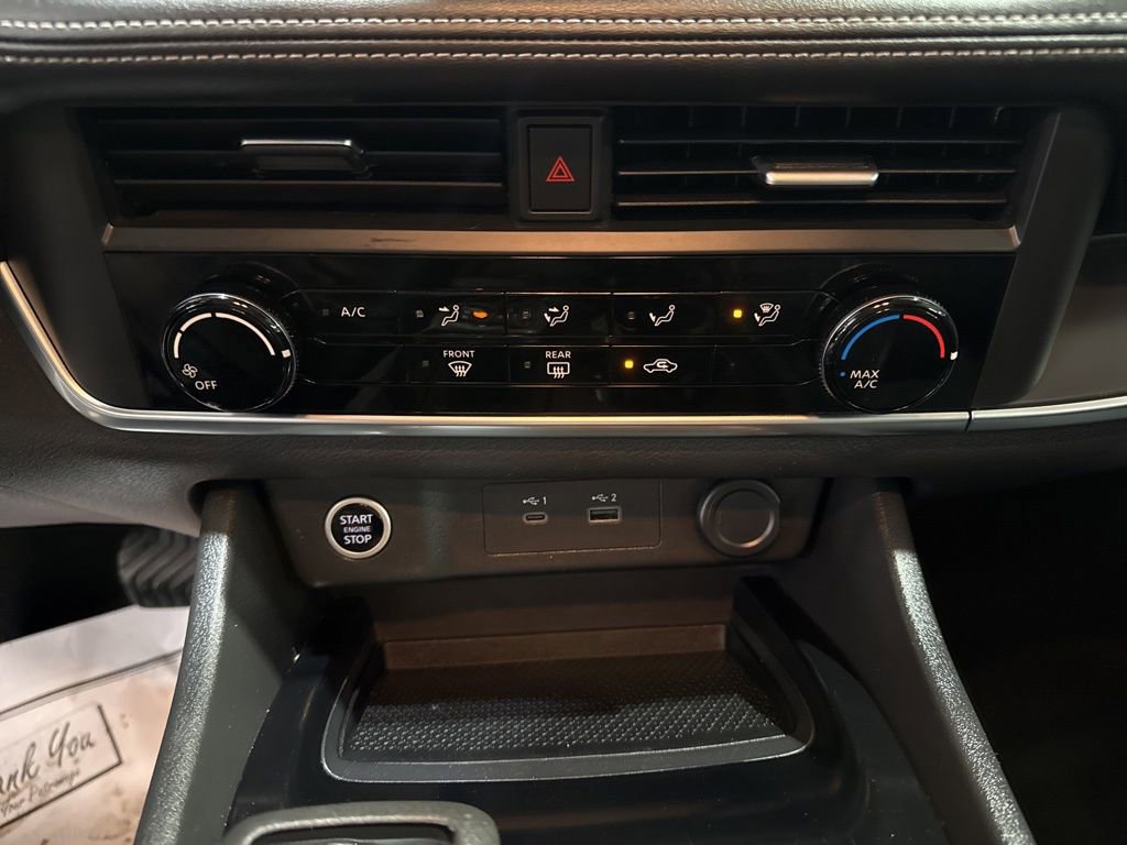 Used 2023 Nissan Rogue S image 24