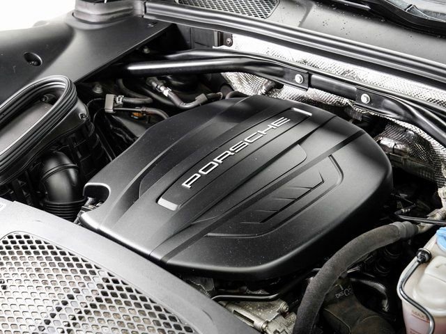 Used 2017 Porsche Macan image 29