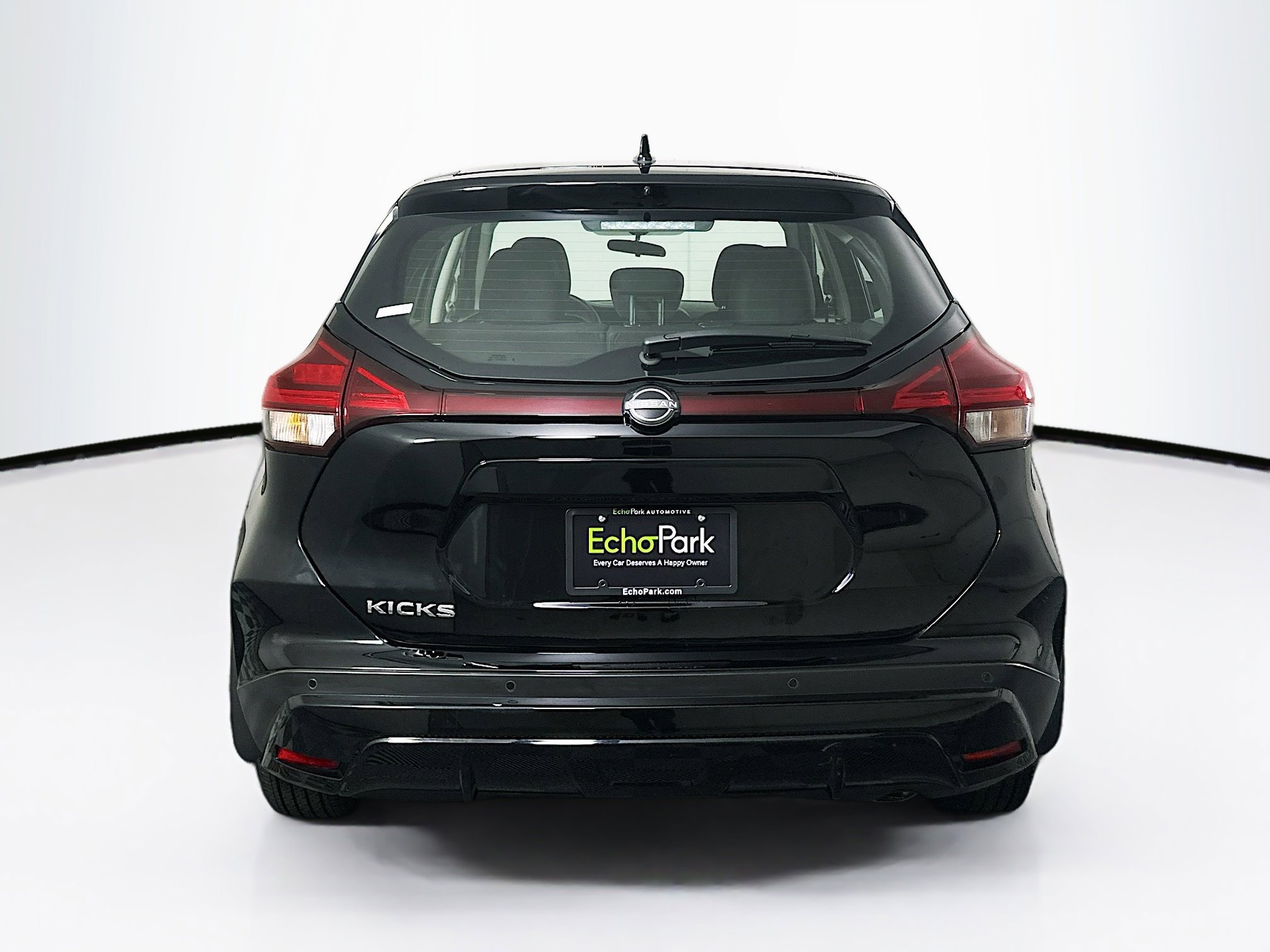 Used 2024 Nissan Kicks S image 7