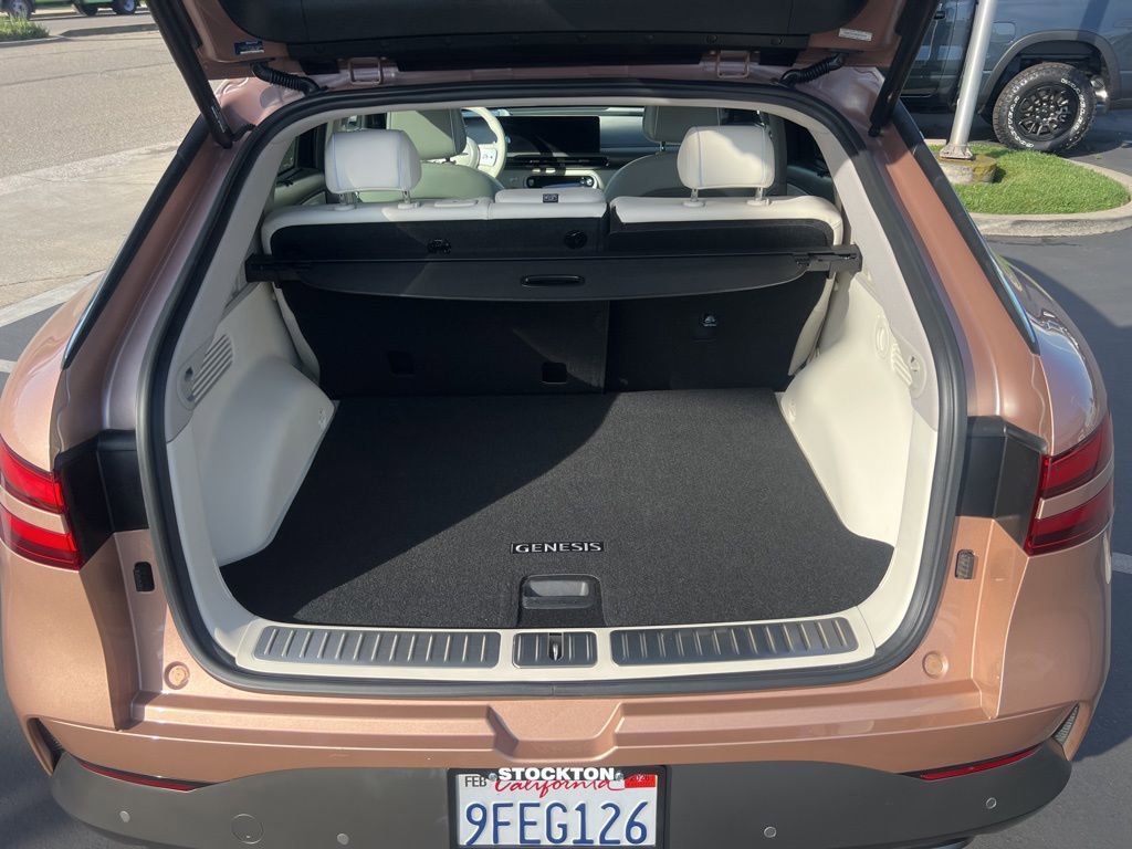 Used 2023 Genesis GV60 Advanced w/ Cargo Package image 55