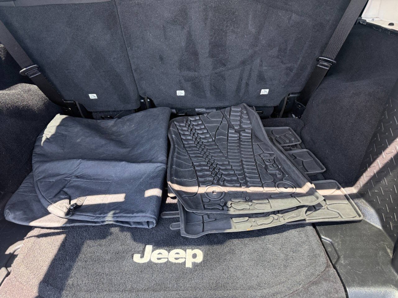 Used 2016 Jeep Wrangler Unlimited Sport w/ Quick Order Package 24S AWD/4WD image 21