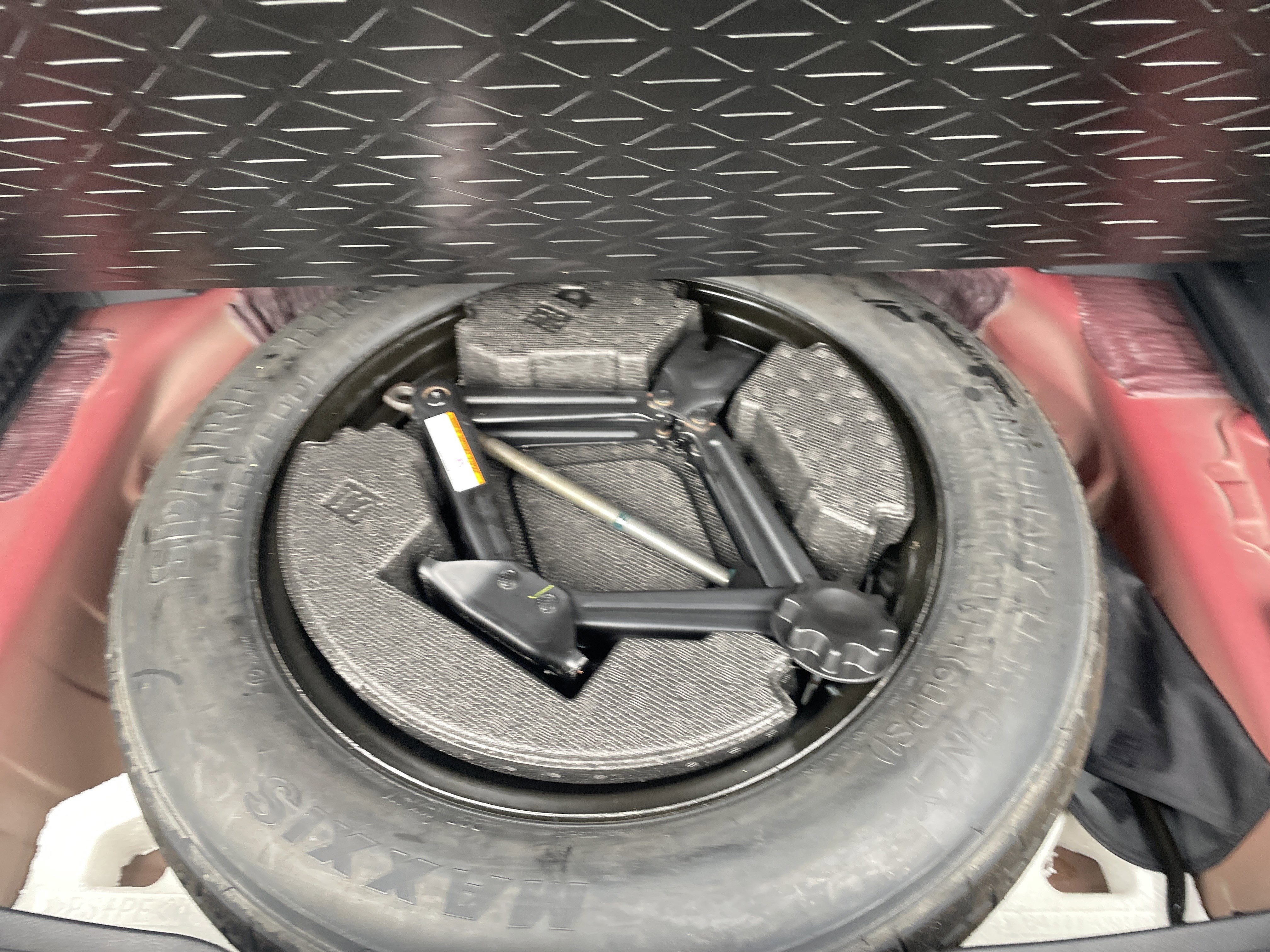 Used 2021 Toyota RAV4 XLE image 20