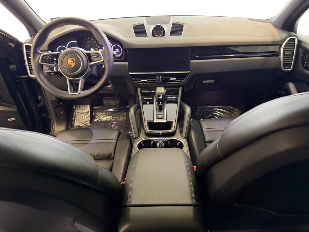 Certified 2023 Porsche Cayenne AWD/4WD image 17