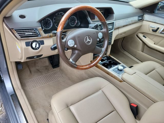 Used 2010 Mercedes-Benz E 350 Sedan w/ Premium 1 Pkg image 9